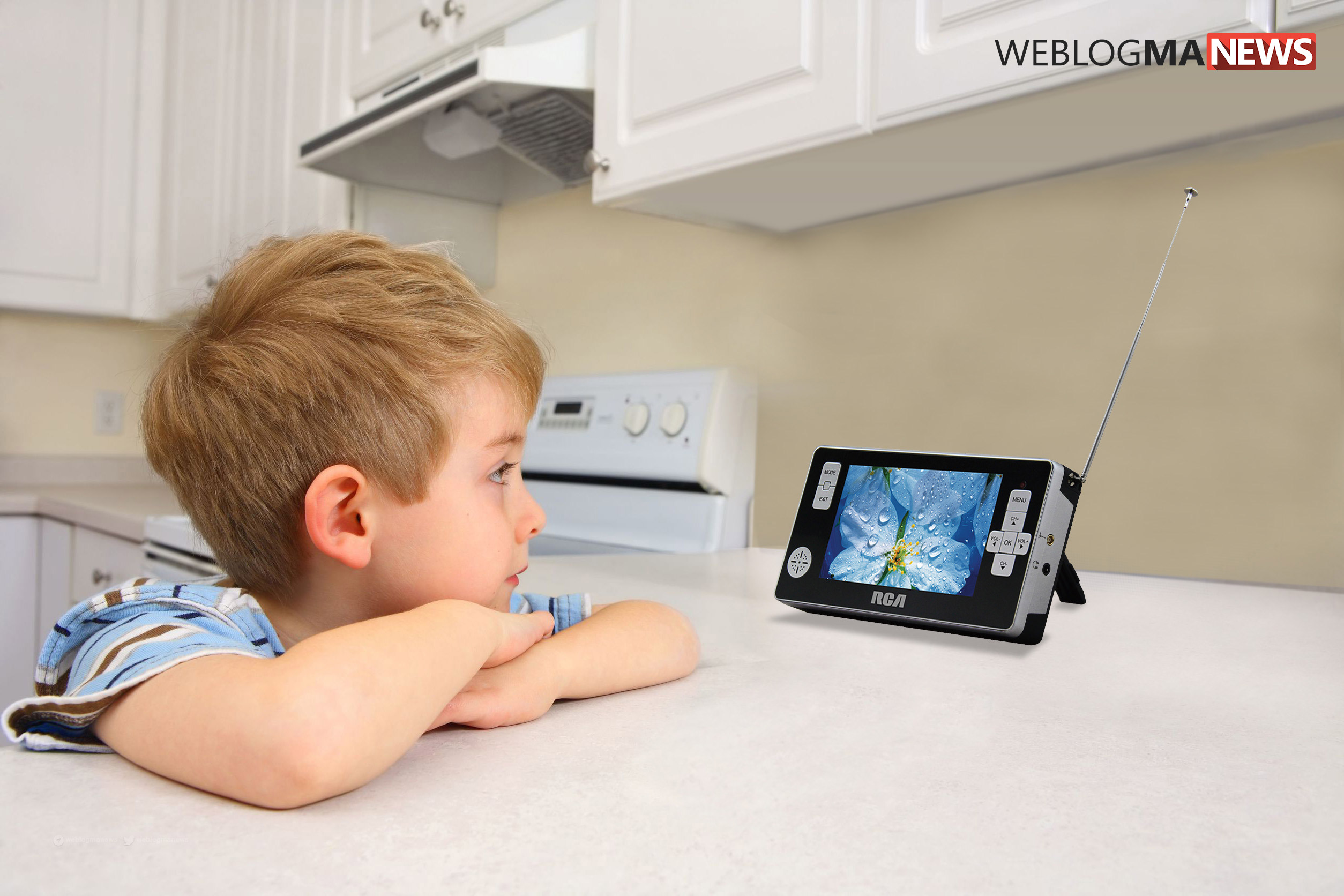 شرکت RCAدر CES 2017 از تلویزیون قابل حمل خود رونمایی کرد